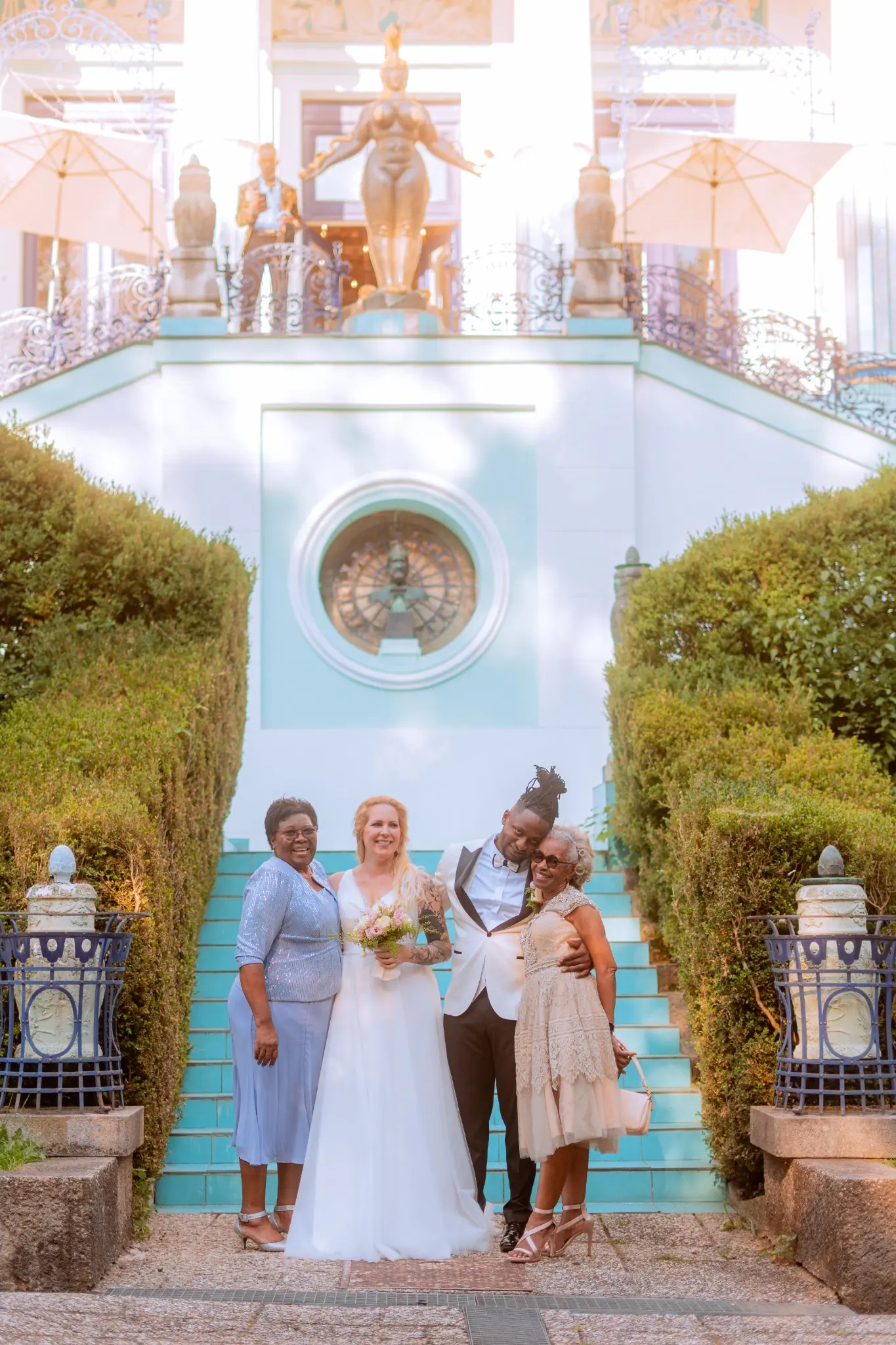 Familienportrait während einer Hochzeit