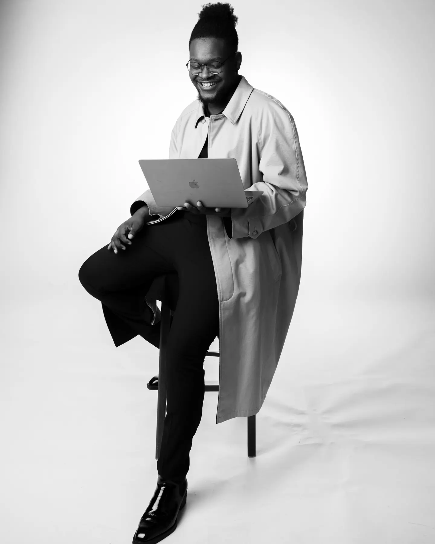 Merveil Lumbu Mukubo, Gründer von VProductions